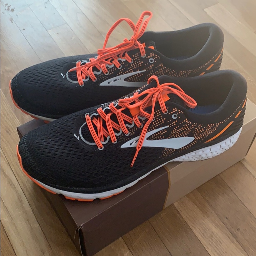 Brooks Men’s Ghost 11 Running Shoes